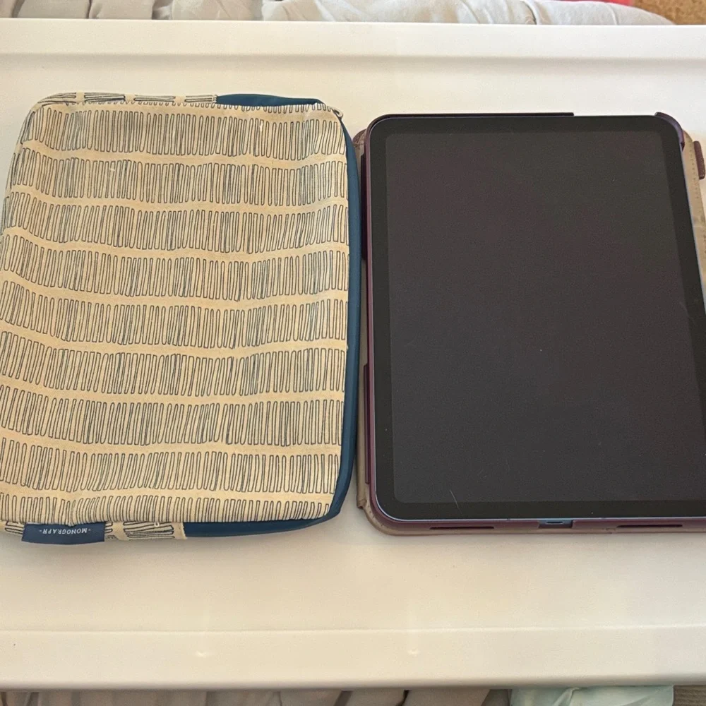 Stylish Blue and Cream Tablet Cover